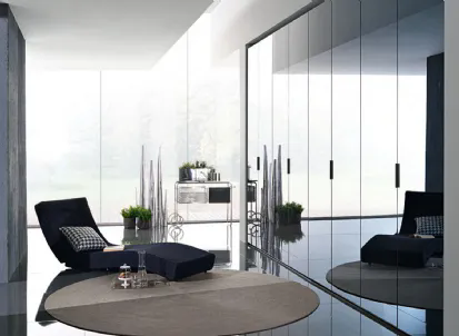 Armadio First con anta battente a specchio di Misuraemme