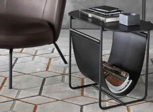 Portariviste tavolino Magazine in cuoio e metallo con top in legno di Calligaris