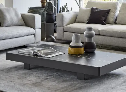 Tavolino rettangolare Jazz con top in ceramica e base in metallo di Bonaldo