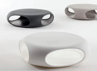 Tavolino in plastica di design Pebble di Bonaldo