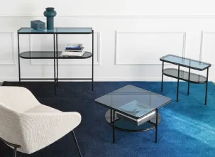 Tavolino con doppio piano in vetro e struttura in tubo di metallo Puro di Calligaris
