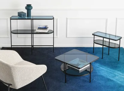 Tavolino con doppio piano in vetro e struttura in tubo di metallo Puro di Calligaris