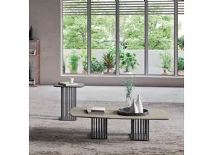Tavolino in marmo Grigio Oriente con basamento in metallo brunito Sambuco 02 di Orme