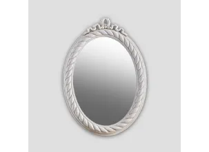 Specchio ovale Estia con cornice in agglomerato finitura White Vintage lavorato a mano di Dialma Brown