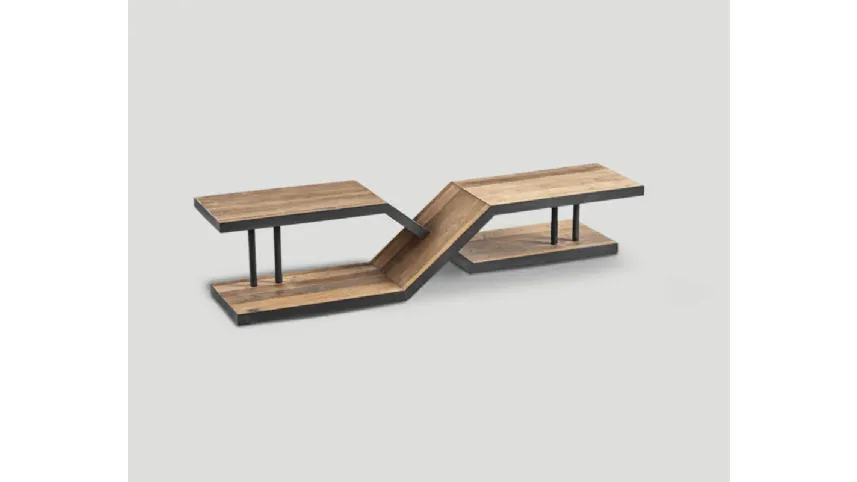Tavolino Ara in legno massello di Old Pine naturale, con bordature e supporti laccati color Lavagna di Dialma Brown