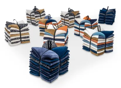 Pouf di design in tessuto U' Strozz di Calia