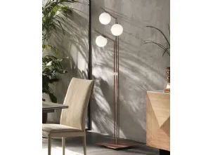 Lampada Dodo PT da Terra formata da  aste metalliche verniciate e tre bulbi in vetro bianco satinato di Riflessi