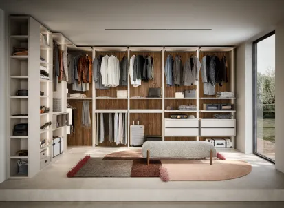 Cabina Armadio Ben in laccato opaco ed Ecolegno di Novamobili