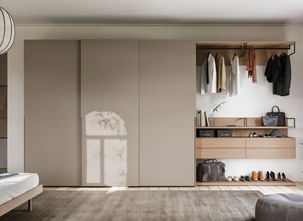 Armadio Tratto 1200 + cabina Alea 48 di Orme