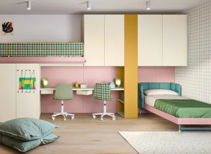 Cameretta a soppalco con scrivania Kids space 16 in melaminico di Nidi