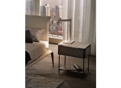 Comodino Lindo in essenza con top in marmo di Misuraemme
