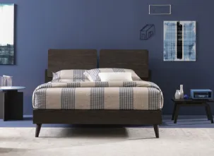 Letto in legno di Frassino con testiera Both di Oggioni