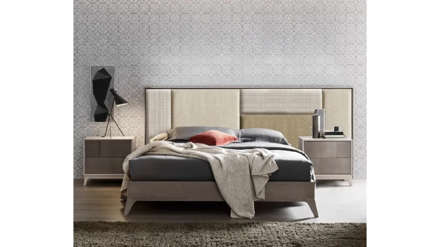 Letto Cumino con testiera patchwork in tessuto di Le Fablier