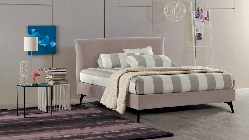 Letto in tessuto Fanny di Oggioni