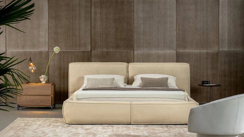 Letto Fluff in pelle di Bonaldo
