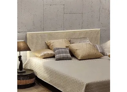 Letto con testiera Gaia in legno massello laccato White vintage con Paglia di Vienna di Dialma Brown