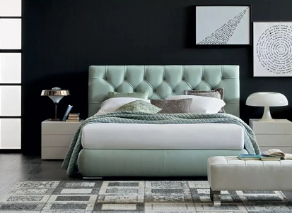 Letto in pelle Jubilee con box contenitore di Oggioni