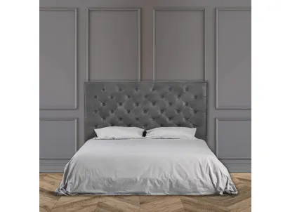 Letto matrimoniale con testiera Kassia in vera pelle con finitura Capitonné di Dialma Brown