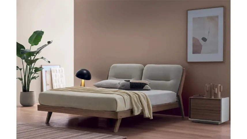 Letto moderno in legno con testiera in tessuto imbottito Sussurro di Le Fablier