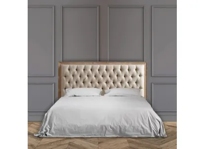 Letto con testiera in legno massello di Rovere naturale spazzolato, con imbottitura e rivestimento in tessutoTuran di Dialma Brown