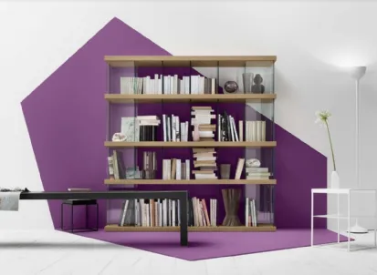 Libreria a muro Mensola 11 in Rovere Miele e Vetro di Veneta Cucine