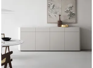 Madia con fianchi tondi in laccato opaco rugiada con top in gres porcellanato effetto marmo Side di Caccaro