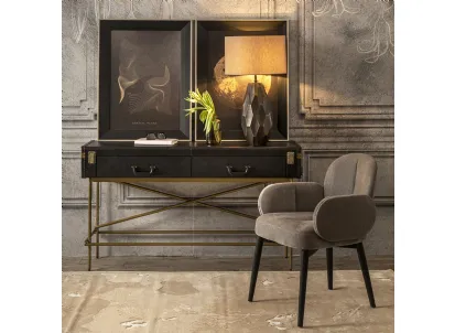 Mobile ingresso Consolle Eclipse realizzata in legno stratificato e laccato, rivestita in vera pelle color Ardesiato con base in metallo color ottone di Dialma Brown