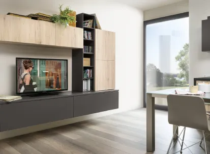 Parete Attrezzata Living Play finitura Rovere Medio e laccato opaco Ardesia di Veneta Cucine