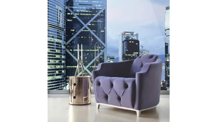 Poltroncina  in tessuto con lavorazione capitonnè Delizia di Calia