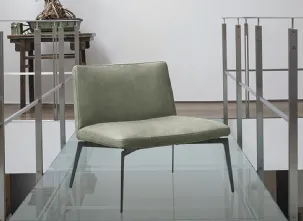 Poltroncina di design in pelle Flexa Lounge Chair 01 di Alivar