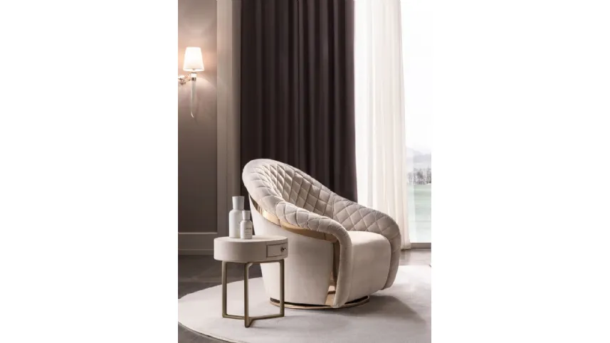 Poltroncina con base in metallo girevole Portofino di Cantori