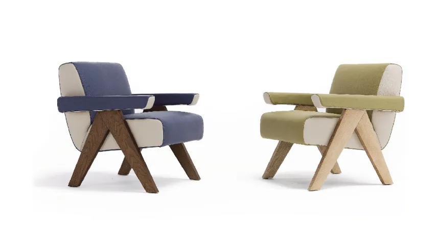 Poltroncina Fram in tessuto con struttura in legno massello Fram di Egoitaliano