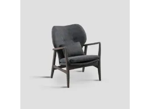Poltrona imbottita Meriport in tessuto con struttura in legno finitura Dark Grey di Dialma Brown