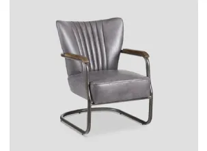 Poltroncina imbottita Rockford in pelle vera con struttura in metallo e braccioli in legno di Dialma Brown