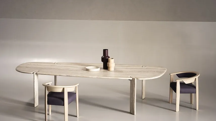 Sedia in legno con seduta imbottita Afra di Baxter