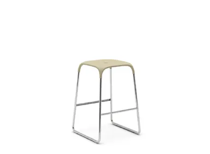 Sgabello Bobo Kitchen Stool in polipropilene e acciaio di Infiniti