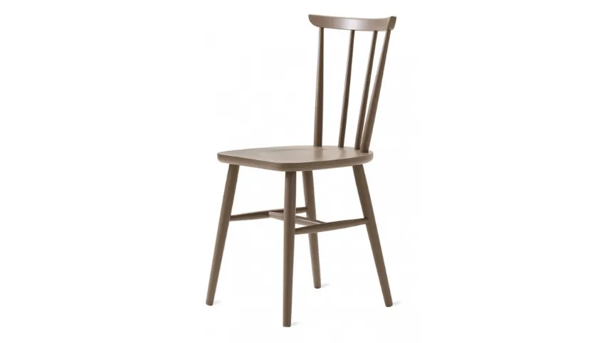 Sedia British in faggio verniciato di Veneta Cucine