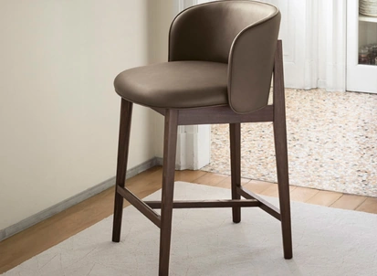 Sgabello in pelle Abrey di Calligaris