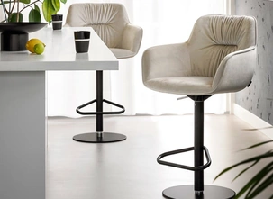 Sgabello Cocoon in pelle imbottita di Calligaris