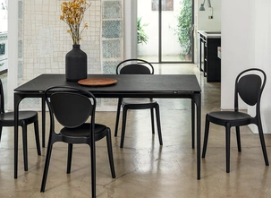 Sedia in policarbonato Parisienne di Calligaris