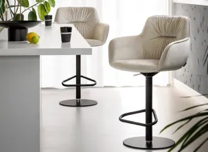 Sgabello Cocoon di Calligaris