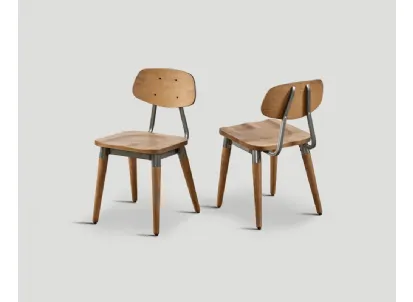 Sedia Gisella con struttura in metallo finitura naturale e parti in legno color Vintage di Dialma Brown
