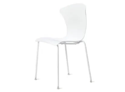 Sedia impilabile Glossy Pop con scocca in policarbonato e gambe in metallo di Veneta Cucine