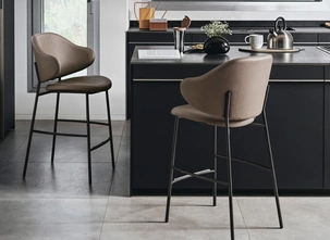 Sgabello in pelle Holly di Calligaris