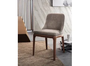 Sedia Margot in tessuto imbottito con struttura in legno di Frassino di Riflessi