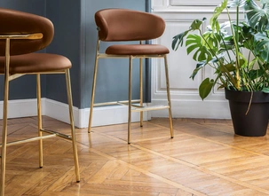 Sgabello in pelle Oleandro di Calligaris
