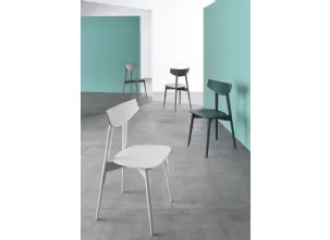 Sedia Rondine in faggio verniciato di Veneta Cucine