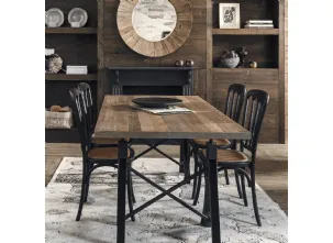 Tavolo rettangolare Arciere con top realizzato in legno stratificato e legno massello di Conifera finitura Old Pine di Dialma Brown