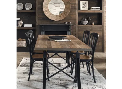 Tavolo rettangolare Arciere con top realizzato in legno stratificato e legno massello di Conifera finitura Old Pine di Dialma Brown