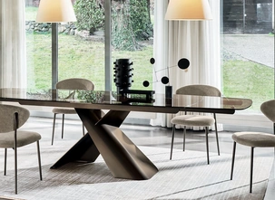 Tavolo allungabile Axiom in vetro di Calligaris